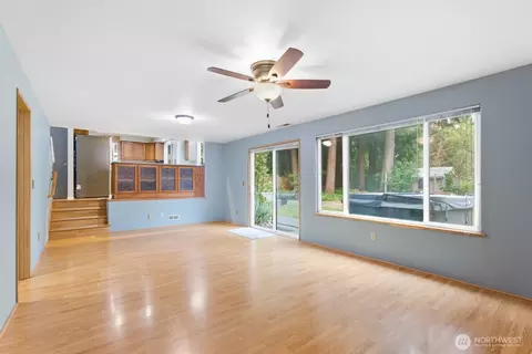 Living - 2608 184th Pl SE, Bothell, WA 98012 photo 3 of 6
