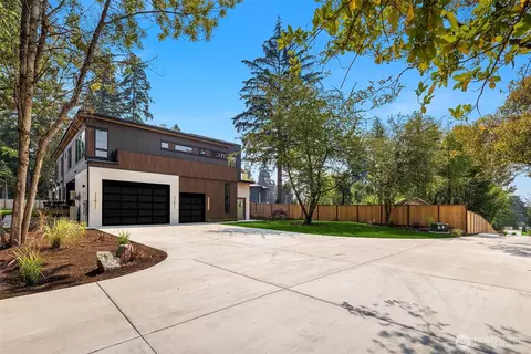2303 123rd Pl SE, Bellevue, WA 98005
