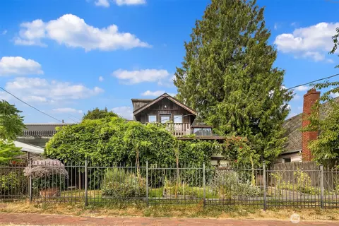 652 NW 85th St, Seattle, WA 98117