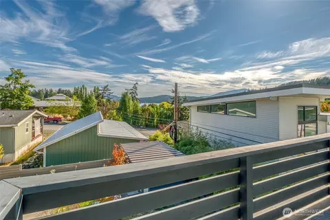 Other - 429 Pine St #C, Eastsound, WA 98245 photo 8 of 9
