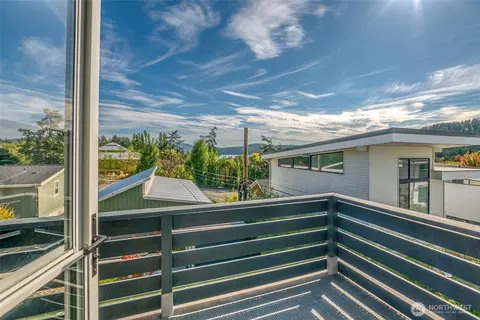Other - 429 Pine St #C, Eastsound, WA 98245 photo 5 of 9