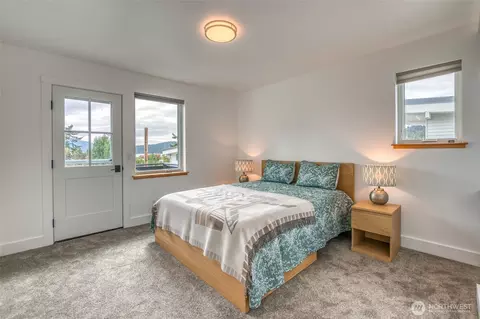 Bedroom - 429 Pine St #C, Eastsound, WA 98245 photo 1 of 5
