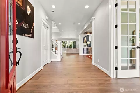 Entry Way - 10036 NE 151st Dr, Bothell, WA 98011 photo 2 of 8