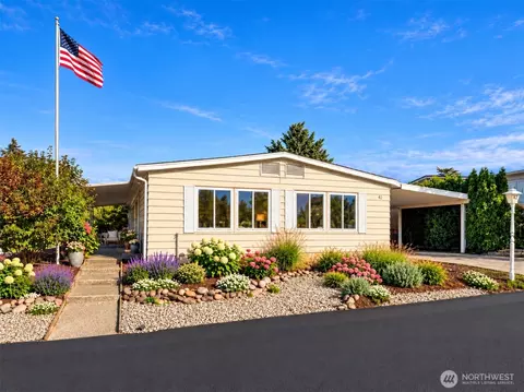 2500 Alder St #42, Milton, WA 98354