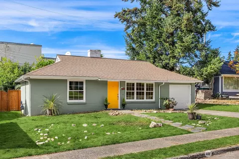 15329 Stone Ave N, Shoreline, WA 98133