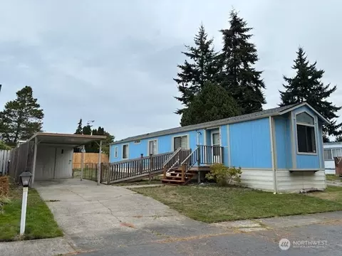 700 NW Crosby Ave #192, Oak Harbor, WA 98277