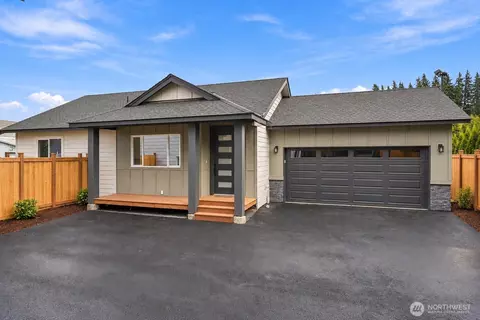 Exterior - 5513 Fleming St #C, Everett, WA 98203 photo 2 of 4