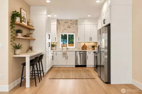 Kitchen - 5513 Fleming St #C, Everett, WA 98203 photo 4 of 4
