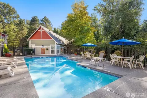 7711 NE 175th St #A305, Kenmore, WA 98028