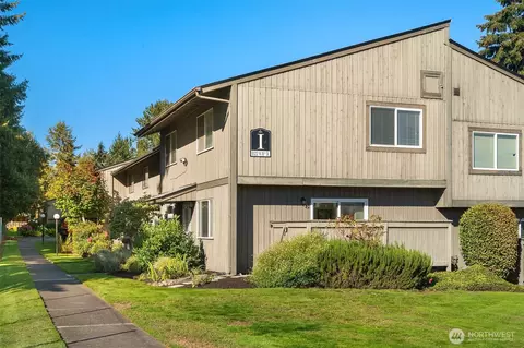 6122 N 16th #I-102, Tacoma, WA 98406