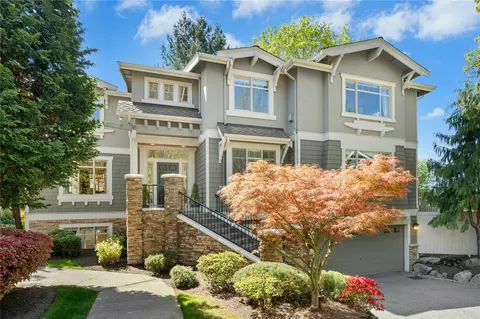 7003 117th Pl NE, Kirkland, WA 98033