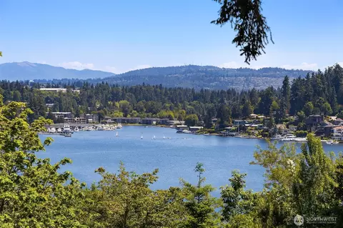 602 Upland Rd, Medina, WA 98039