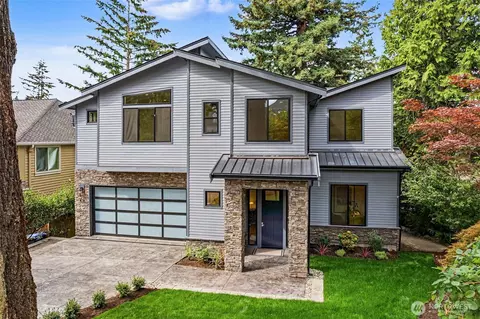 719 95th Ave NE, Bellevue, WA 98004