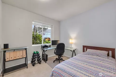 Bedroom - 10625 Ross Rd #3, Bothell, WA 98011 photo 5 of 5
