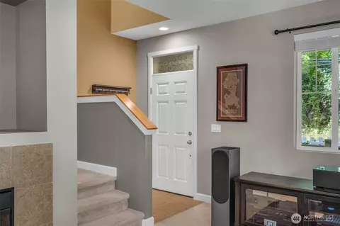 Entry Way - 10625 Ross Rd #3, Bothell, WA 98011 photo 1 of 1