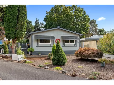 5404 NE 121st Ave #104, Vancouver, WA 98682
