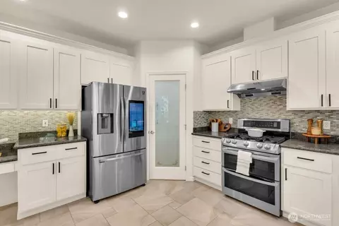 Kitchen - 23004 12th Dr SE, Bothell, WA 98021 photo 2 of 3