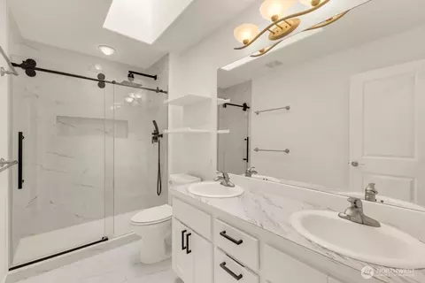 Bath - 23004 12th Dr SE, Bothell, WA 98021 photo 5 of 5