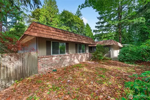 1748 Camden Park Dr SW, Olympia, WA 98512