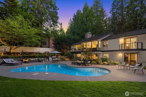 3212 211th Ave NE, Sammamish, WA 98074