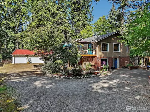 10017 137th St NW, Gig Harbor, WA 98329