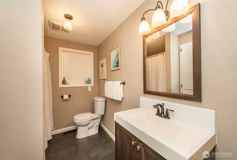 Bath - 160 Lorraine Dr, Sequim, WA 98382 photo 2 of 4