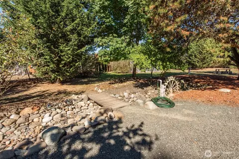 Exterior - 160 Lorraine Dr, Sequim, WA 98382 photo 6 of 9