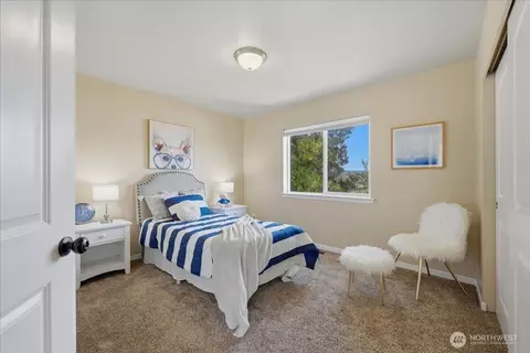 Bedroom - 19530 25th Dr SE, Bothell, WA 98012 photo 2 of 3