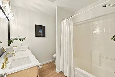 Bath - 2328 198th St SE, Bothell, WA 98012 photo 5 of 5
