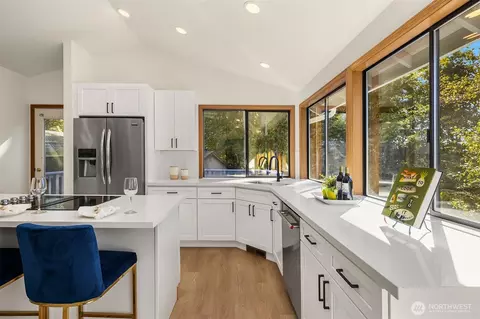 Kitchen - 16612 14th Ave SE, Mill Creek, WA 98012 photo 3 of 4