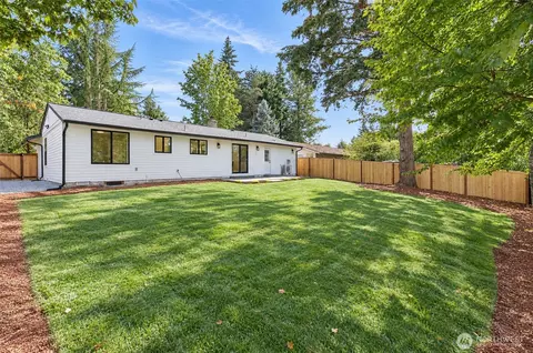 Exterior - 633 221st St SW, Bothell, WA 98021 photo 4 of 6