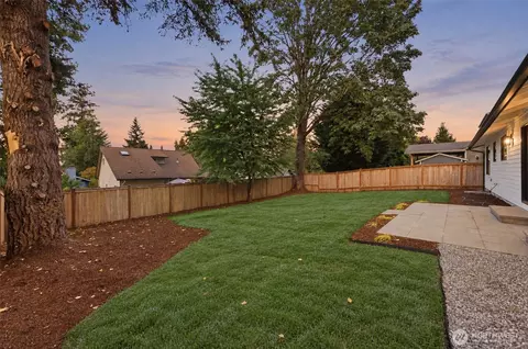Exterior - 633 221st St SW, Bothell, WA 98021 photo 6 of 6