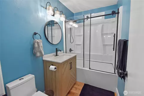 Bath - 308 Baker St, Everson, WA 98247 photo 2 of 2
