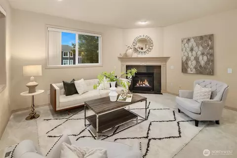 Living - 21331 37th Ave SE, Bothell, WA 98021 photo 3 of 4