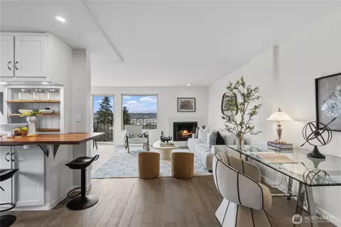 4511 Greenwood Ave N #4, Seattle, WA 98103