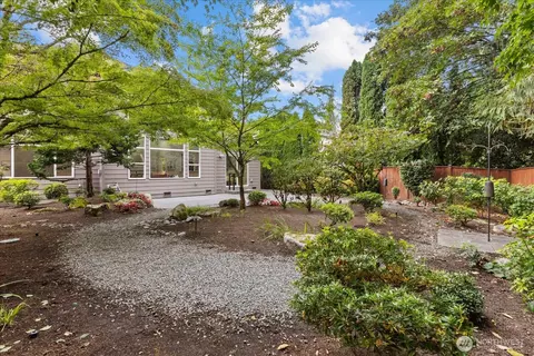 Exterior - 17405 33rd Dr SE, Bothell, WA 98012 photo 6 of 8