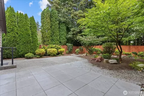 Exterior - 17405 33rd Dr SE, Bothell, WA 98012 photo 3 of 8