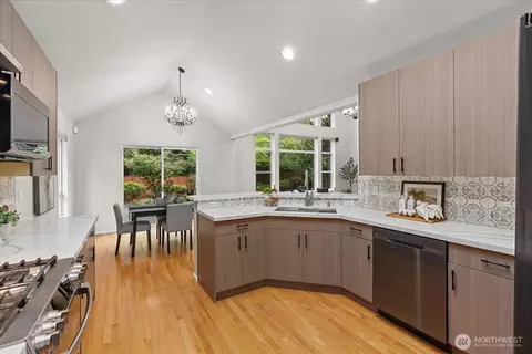 Kitchen - 17405 33rd Dr SE, Bothell, WA 98012 photo 2 of 4