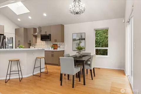 Dining - 17405 33rd Dr SE, Bothell, WA 98012 photo 2 of 2