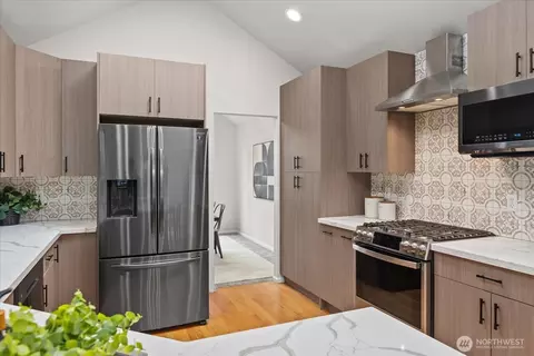 Kitchen - 17405 33rd Dr SE, Bothell, WA 98012 photo 1 of 4