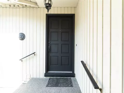 Entry Way - 156 Hilltop Dr #A, Sequim, WA 98382 photo 1 of 6