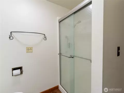 Bath - 156 Hilltop Dr #A, Sequim, WA 98382 photo 3 of 5