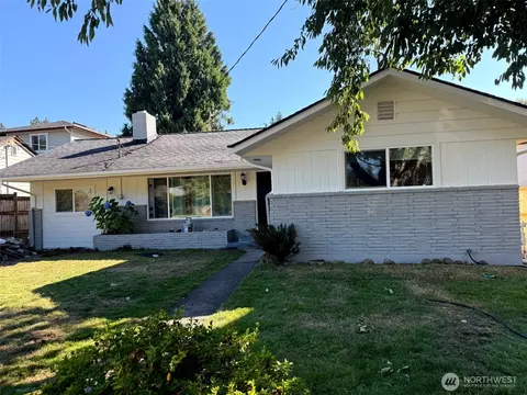 325 SE Andrews St, Issaquah, WA 98027