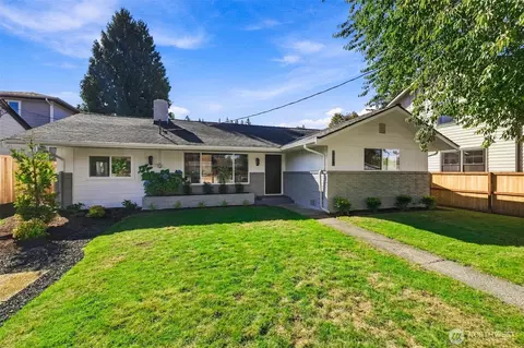 325 SE Andrews St, Issaquah, WA 98027