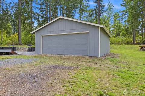 Exterior - 1914 284th St E, Roy, WA 98580 photo 5 of 10