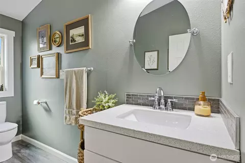 Bath - 1914 284th St E, Roy, WA 98580 photo 1 of 6