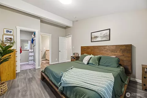 Bedroom - 1914 284th St E, Roy, WA 98580 photo 4 of 5