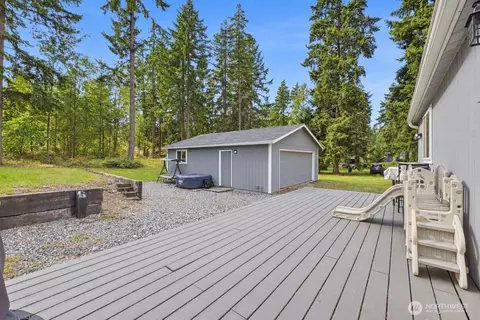 Exterior - 1914 284th St E, Roy, WA 98580 photo 6 of 10