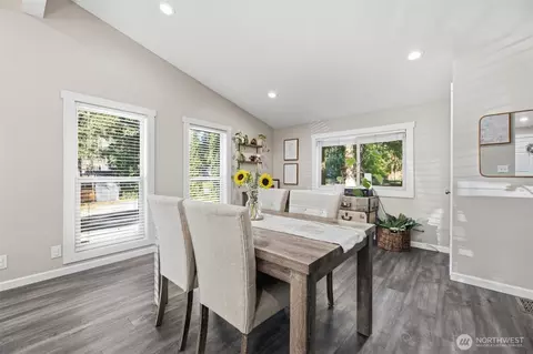 Dining - 1914 284th St E, Roy, WA 98580 photo 2 of 2