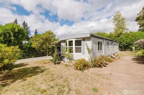 8760 NE State Hwy 303 #B, Bremerton, WA 98311